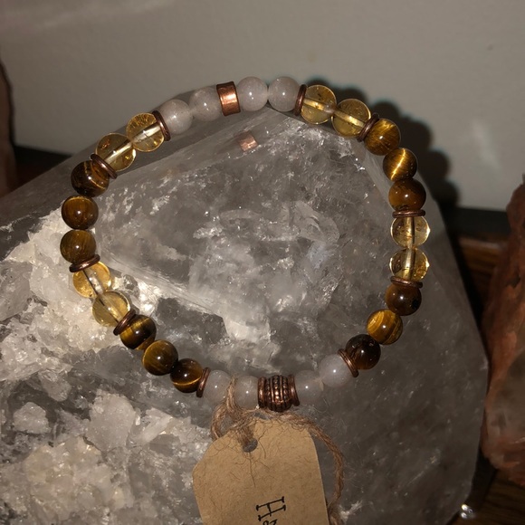 “Happiness” Crystal Bracelet - Picture 2 of 3